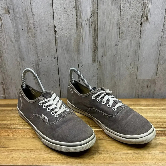 Vans Authentic Gray Low Top Lace-Up Canvas Sneakers Unisex Men's 5.5/Women's 7 - Picture 1 of 5